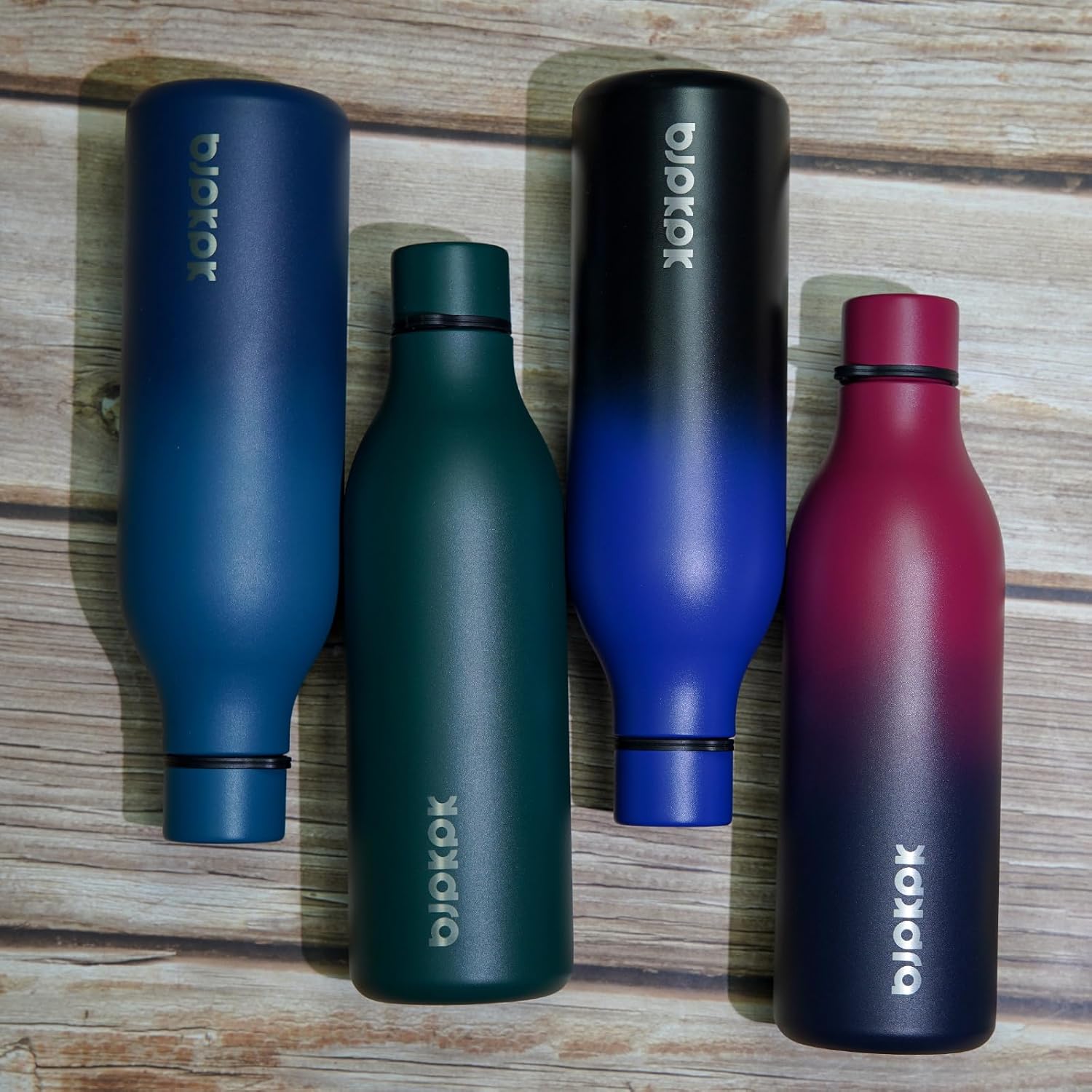 BJPKPK Insulated Water Bottles, 25 oz Stainless Steel Metal Water Bottle with Strap, BPA Free Leak Proof Thermos, Mugs, Flasks, Reusable Water Bottle for Sports & Travel In Green